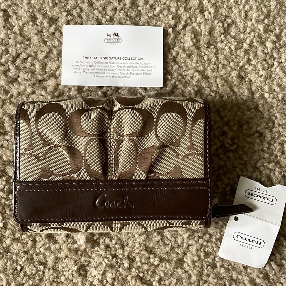 NWT Authentic COACH Signature Wallet  Khaki/ Mahogany No F42817 SKHMA